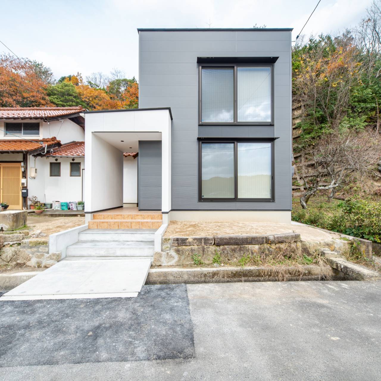 狭小地に建つこだわりの家